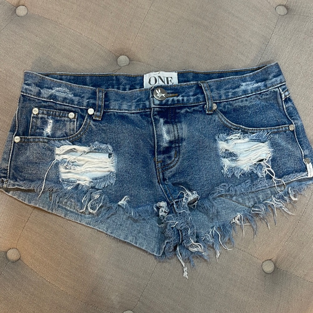 OneTeaspoon jean shorts size 28